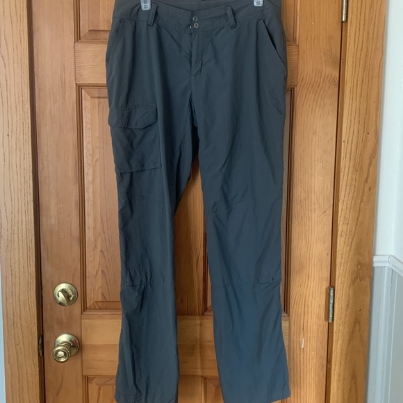 Ladies Columbia pants. Great for golf - Picture 2 of 4